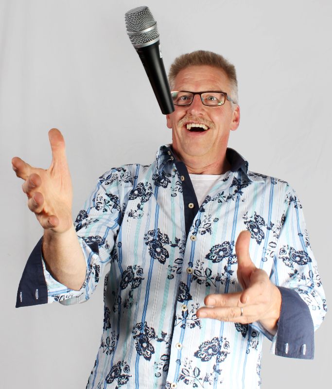 Boek DJ Hans van de 70's tot de top 40 van nu HR Sound